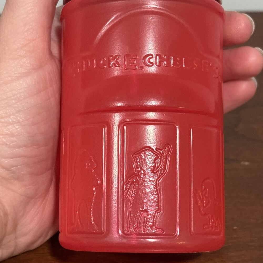 Chuck E Cheese Super Chuck Superhero Plastic Souvenir Cup Bottle Red 10oz HTF - Picture 5 of 10